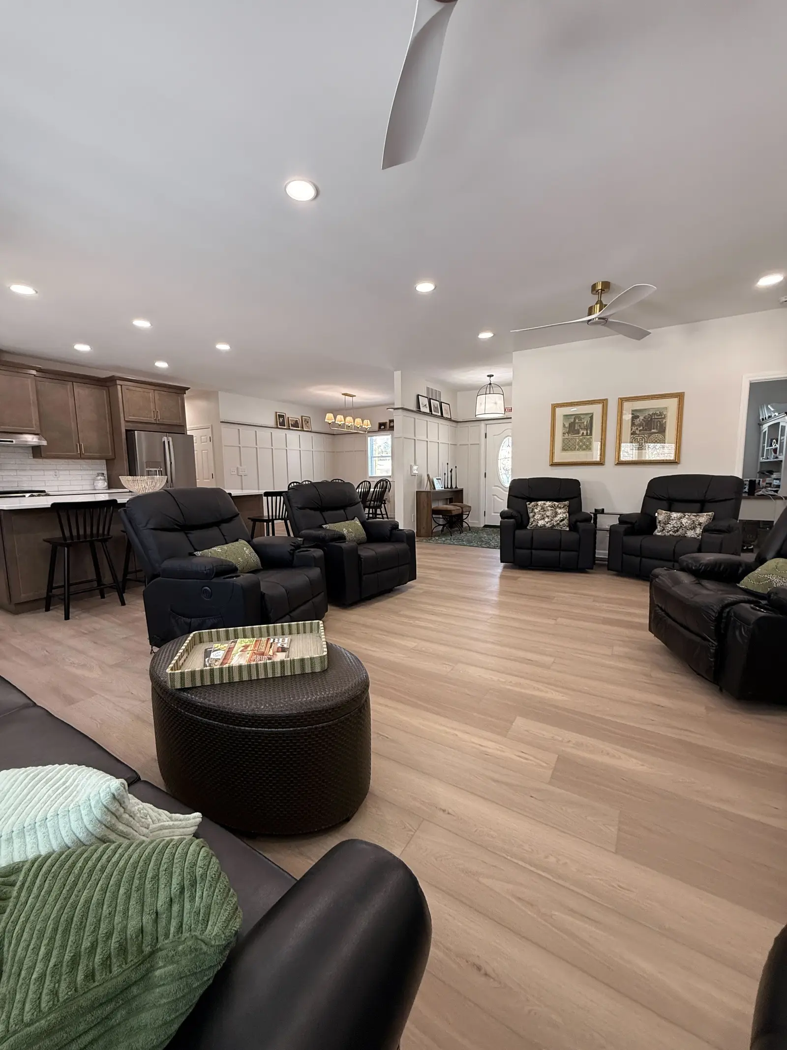 Maple Manor of Hamburg community space — photo 4 of 6