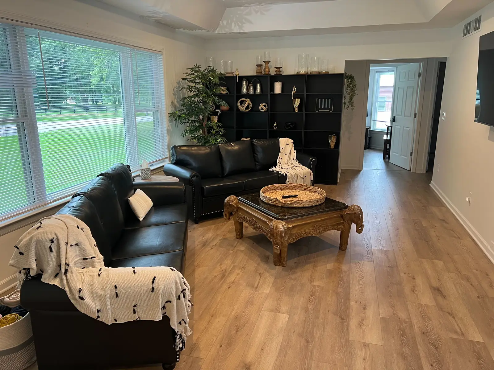 Maple Manor of Pinckney community room