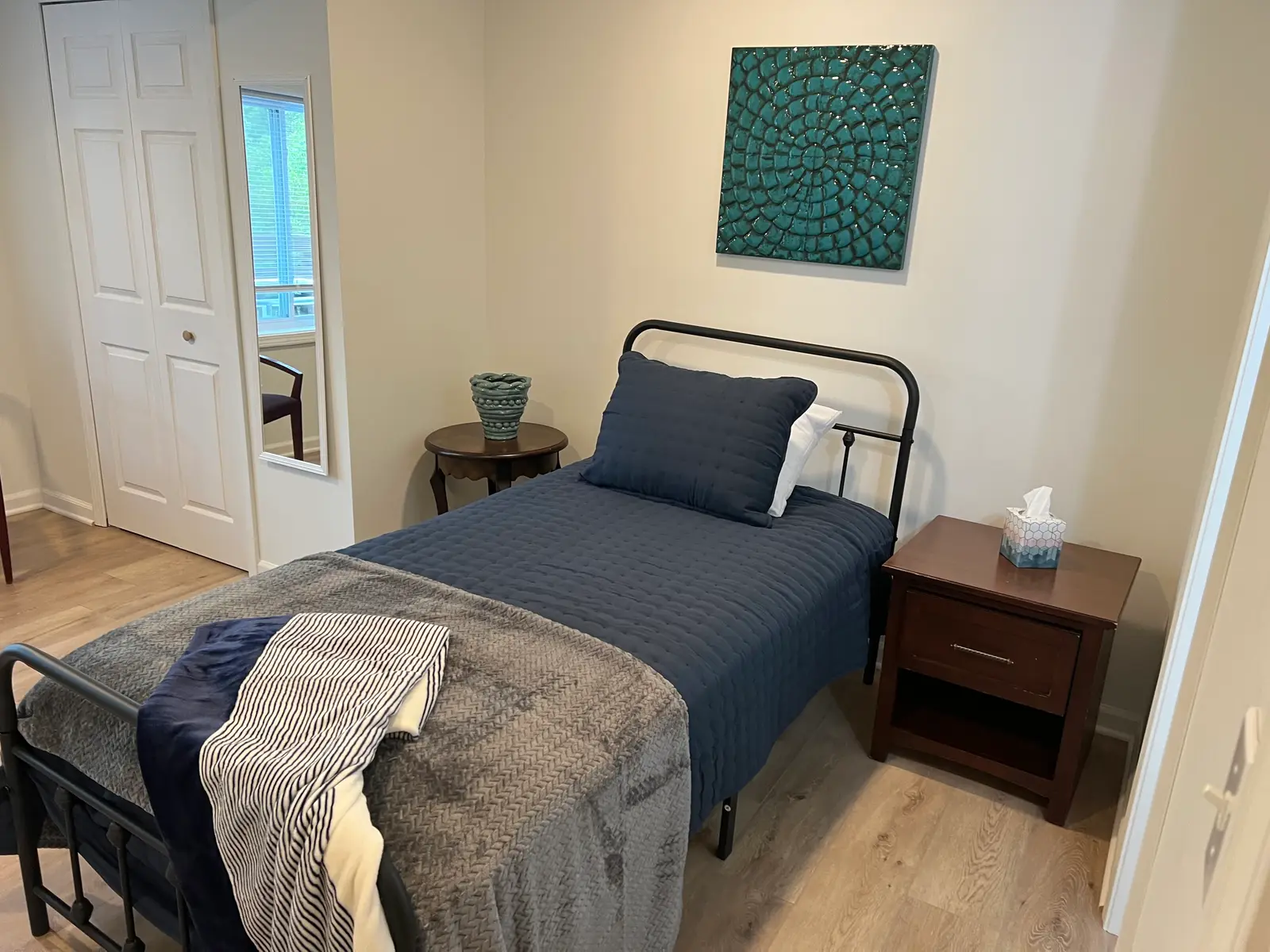 Maple Manor of Pinckney resident room — photo 5 of 7